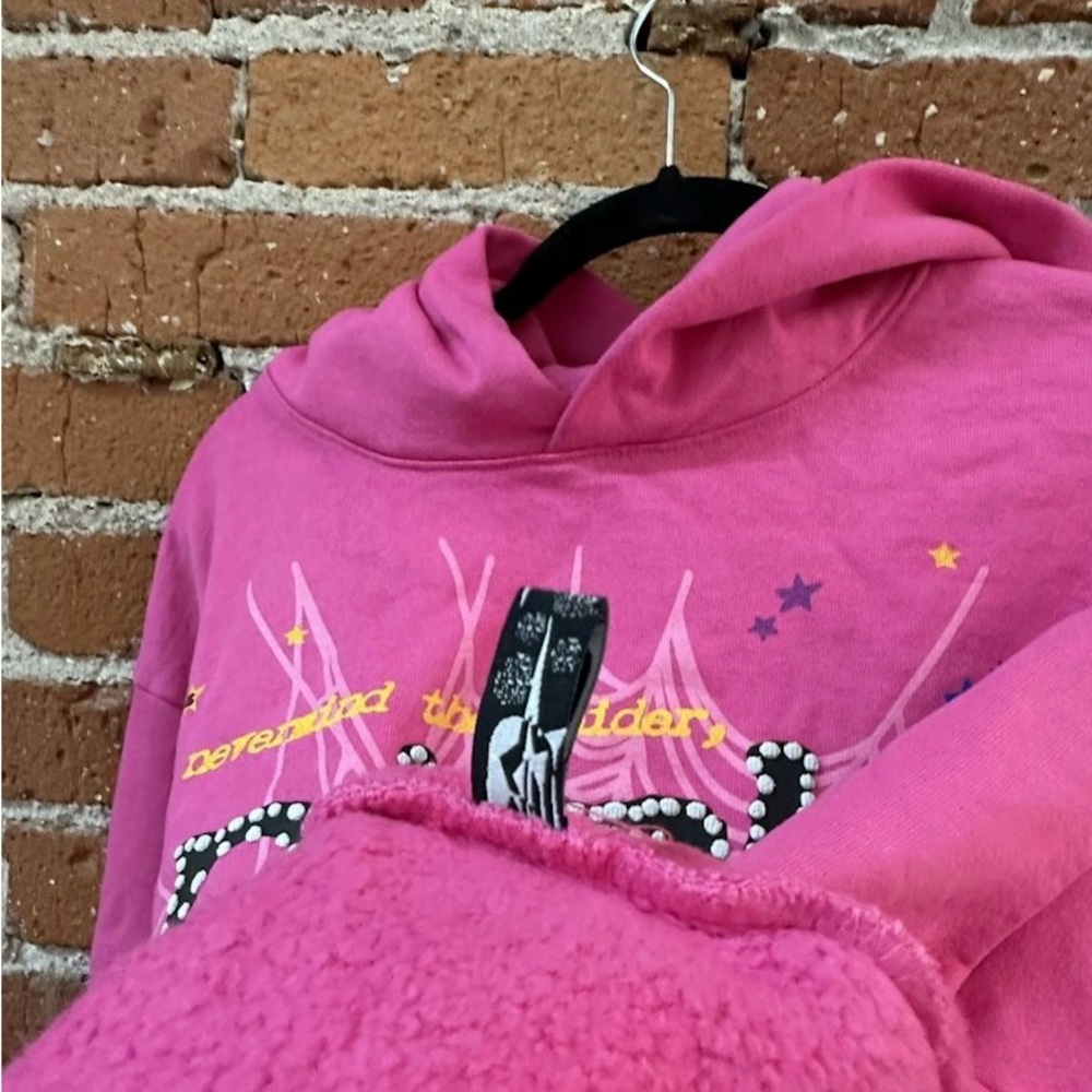 Pink sp5der hoodie SIZE M SPIDER
WORLDWIDE PUNK